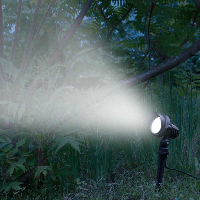 led-prikspot-tuin-met-stekker