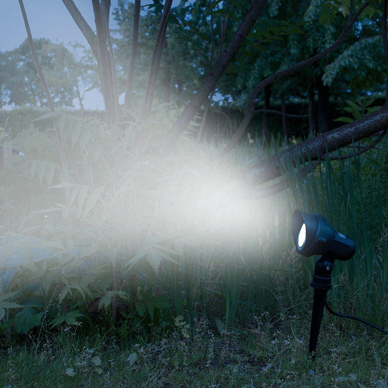 led-prikspot-tuin-met-stekker