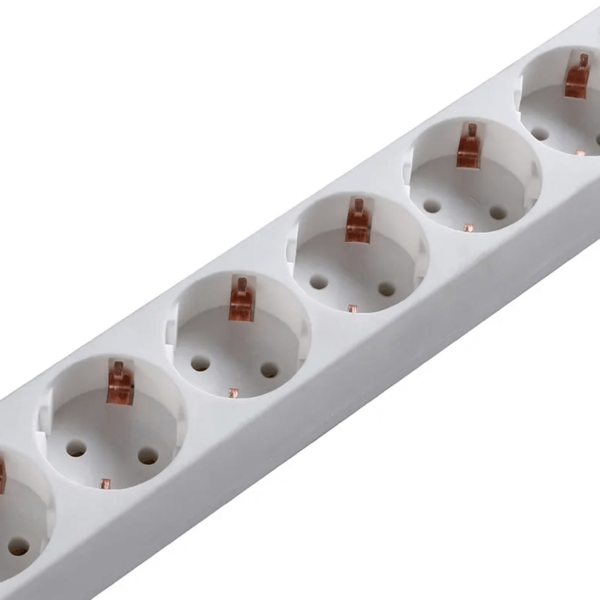 ZESVOUDIGE TAFELCONTACTDOOS-MET SCHAKELAAR-3M-WIT